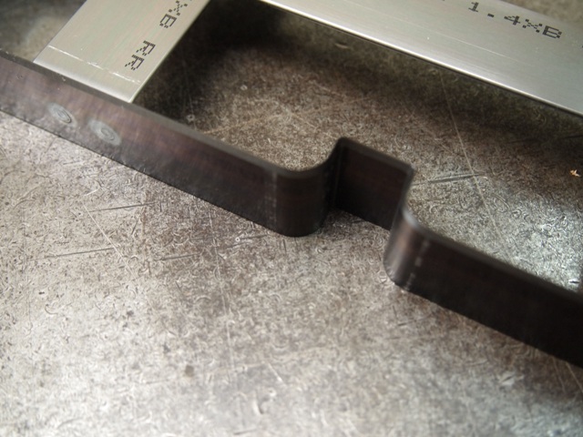 レザー用 スウェーデン鋼に近い仕様の刃型